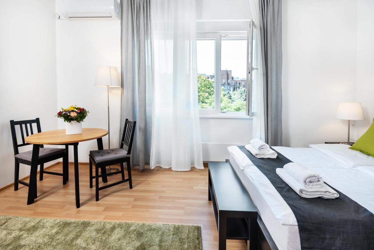 Studio Apartment Financial Park Belgrade Exterior photo