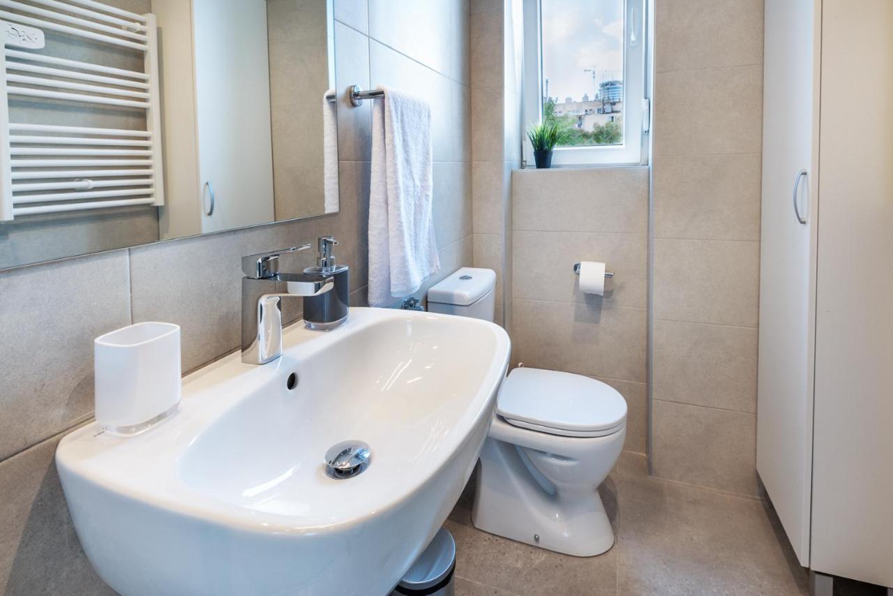 Studio Apartment Financial Park Belgrade Exterior photo